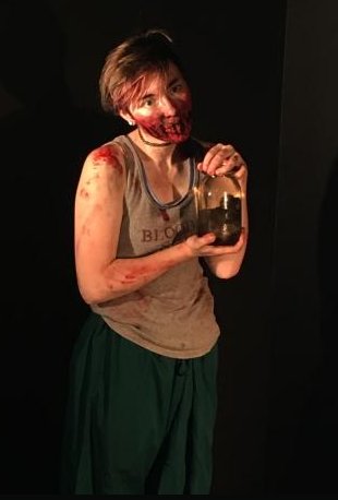 reynolds_ren's tweet photo. haunt photo shoot today 👀taken by a good friend while the photographer was getting ready. #bloodview #legionofterror #horror https://t.co/WwYMKIeYFx