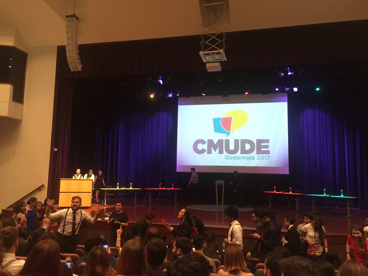 CMUDE2017's tweet photo. ¡¡LISTOS PARA LA GRAN FINAL! #CMUDE2017 https://t.co/1pdiVTVmi8