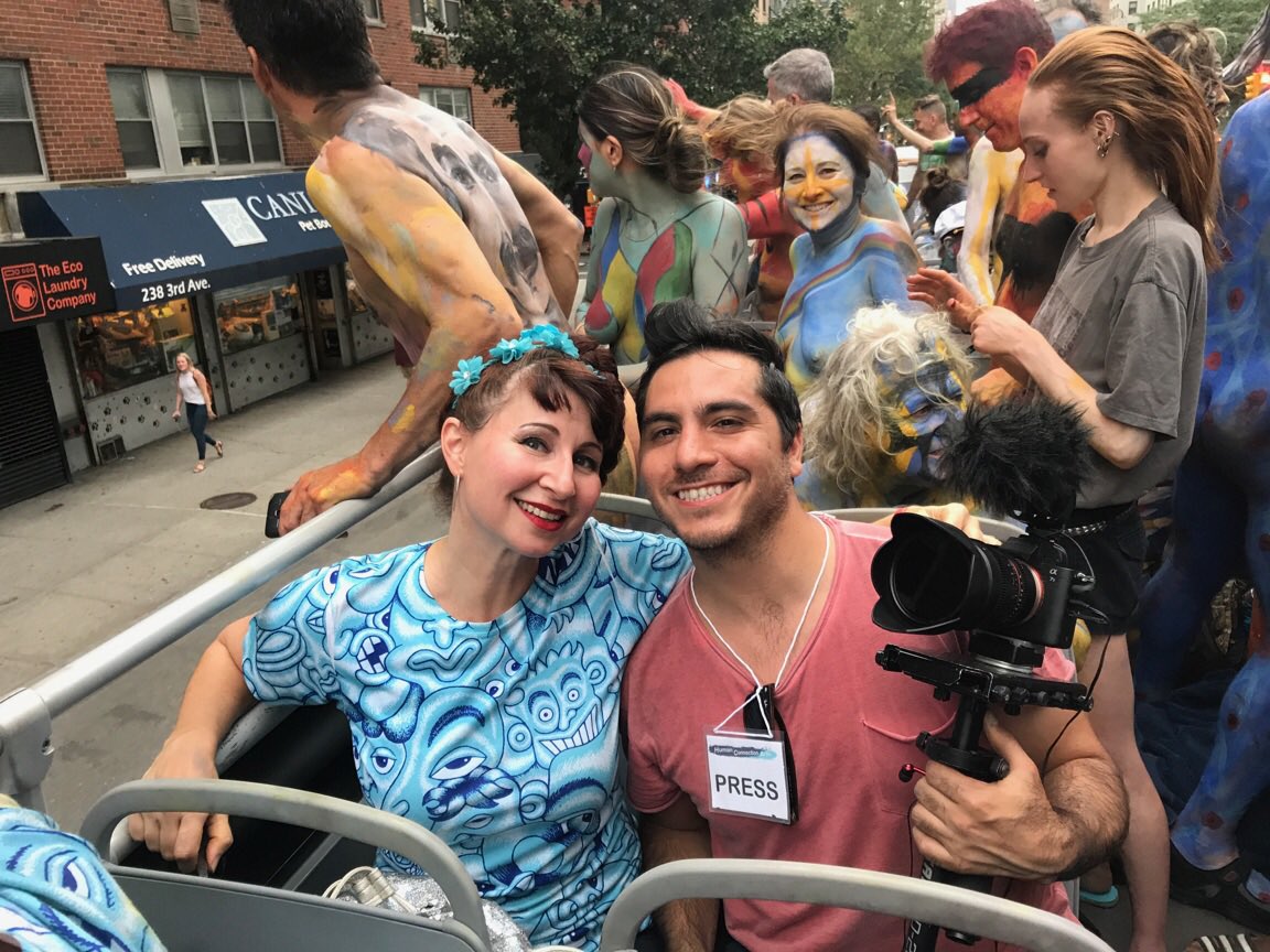 RobinSlonina's tweet photo. Fun from the top of the double decker bus! #NYC #BodyPaintingDay #HumanConnectionArts
#AllBodiesAreGoodBodies https://t.co/81ZiPLE8Y6