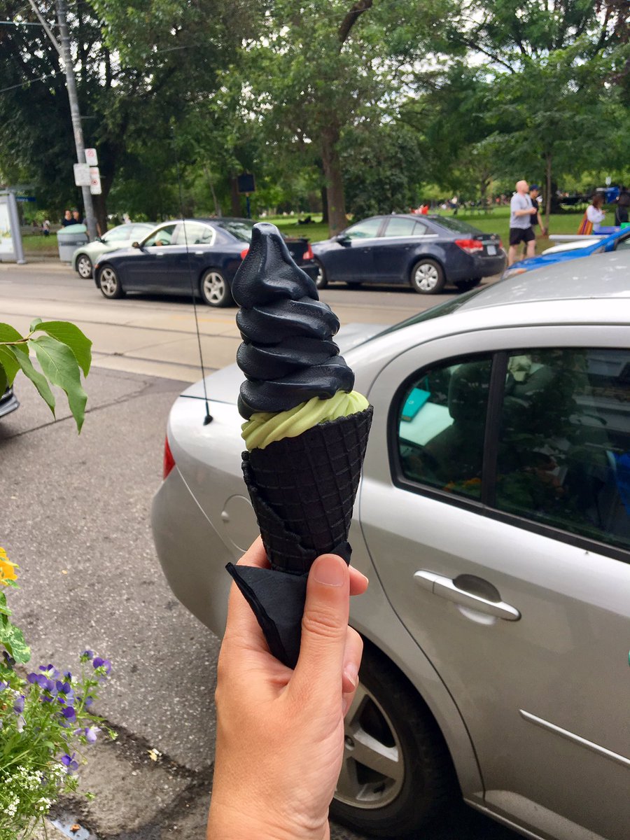 M_Ro's tweet photo. Great day! Cider, burgers, ice cream, sangria, Thai, old friends
@misslpp @MoniqueRaymond @CruiserRevltn
#PaiToronto #BarsaTaberna #ihalo https://t.co/juNupXMDKX