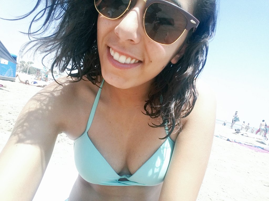 Rocio_MMD's tweet photo. 🌞⛱🌡 https://t.co/Ro4amfLW0G