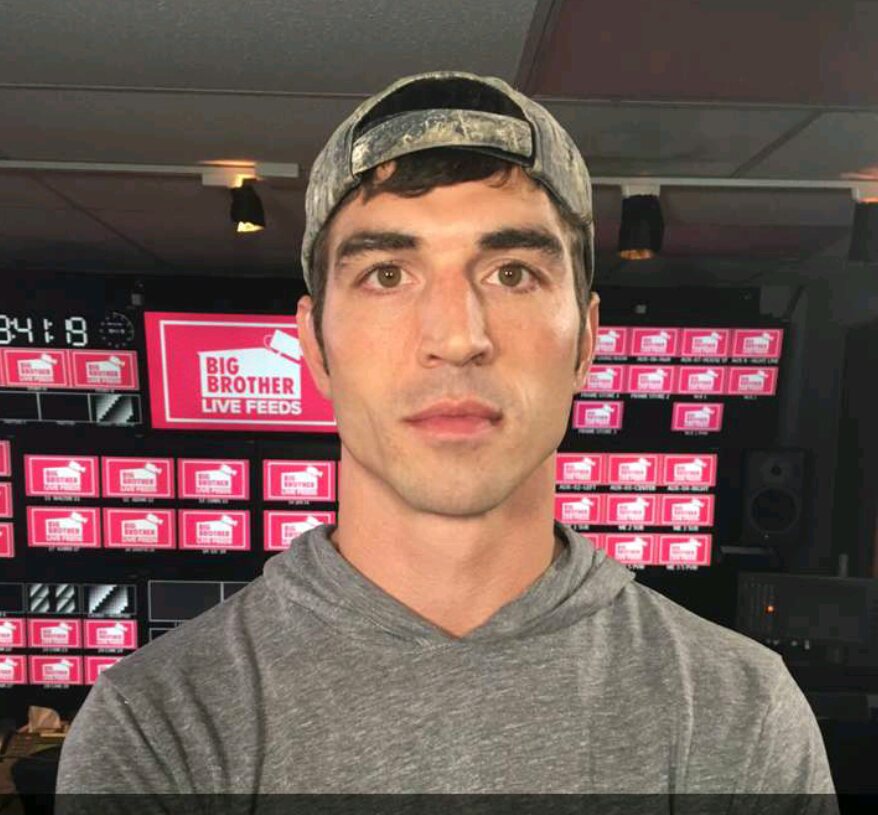 TheWh1teRabbit7's tweet photo. Here we go with the "Cody face" again .. God help us . #codyvspaul #CodyIsBACK #BigBrother #bb19 https://t.co/IEesRSnHLl