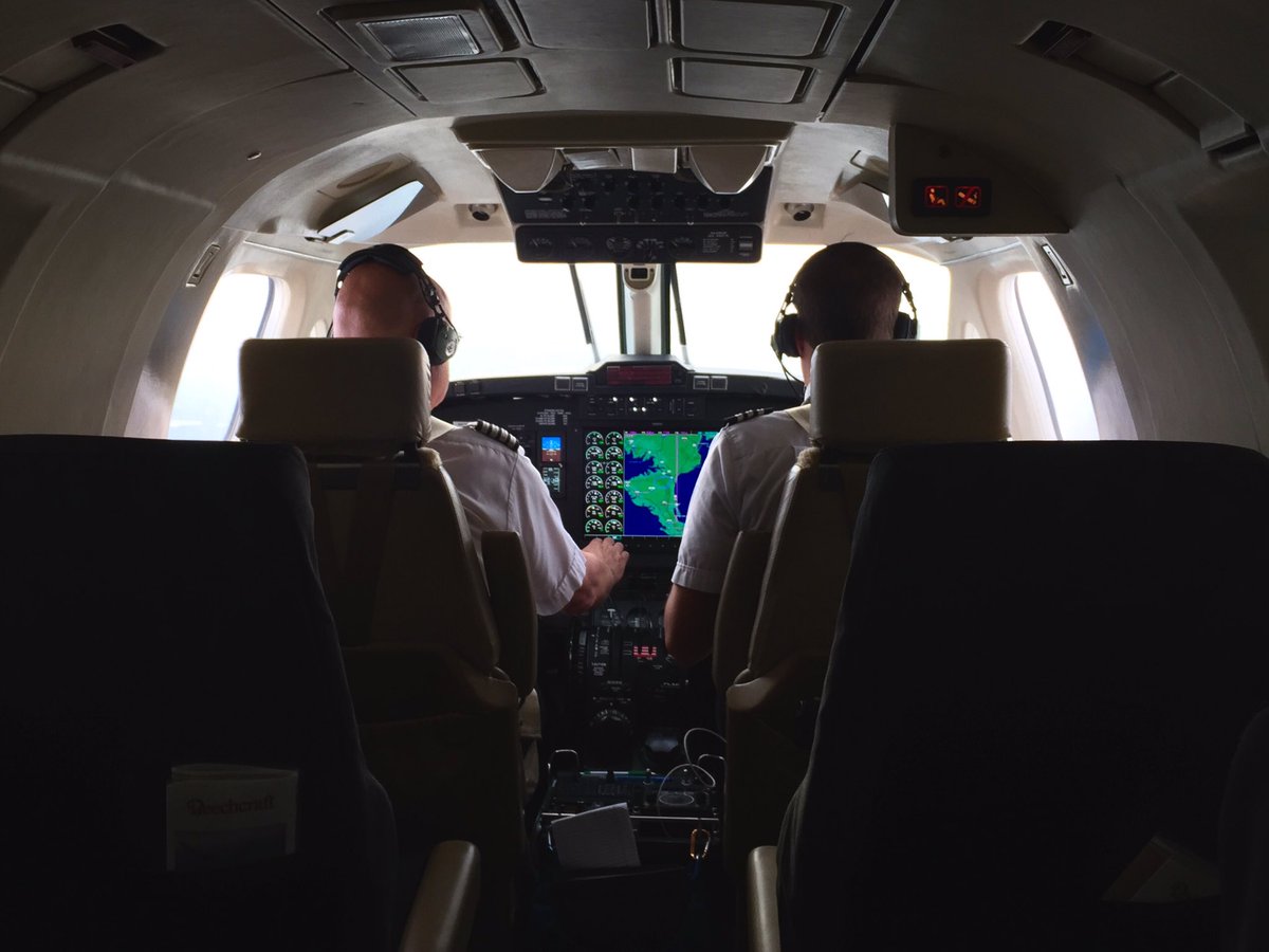 JetSpeed97's tweet photo. Quite the interesting experience flying HYA-ORH on the @RectrixAero King Air (alone!) #ORH #Rectrix https://t.co/ck2rMyOeGH
