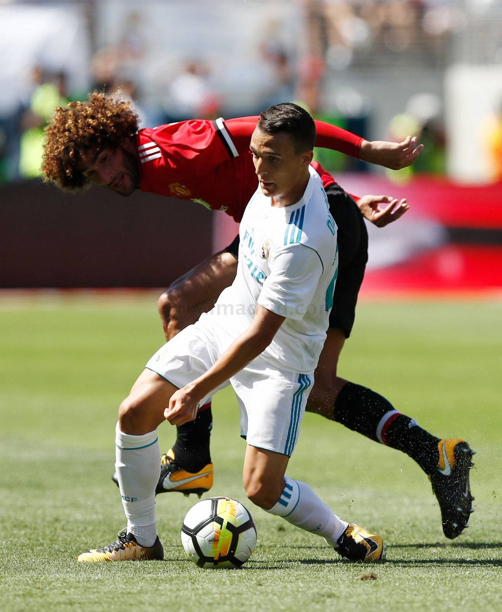 luismiquezada3's tweet photo. Muy feliz por haber debutado con el primer equipo del @realmadrid! Un sueño hecho realidad! A seguir trabajando con los mejores!! 💪🏻💪🏻 https://t.co/p5jNuN6Zfi