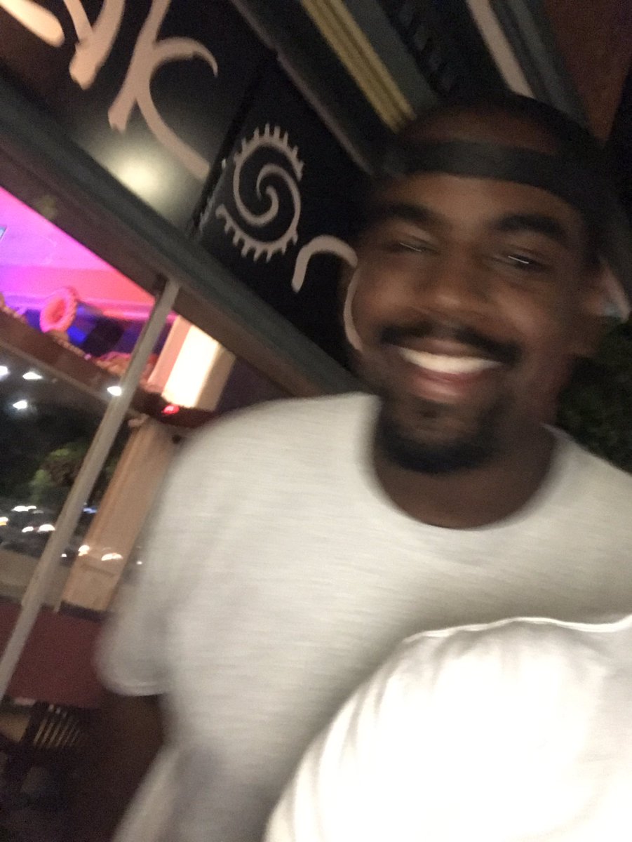 TheDayOfZay's tweet photo. He probably thought I was going to forget, but real recognize real. Happy birthday to the big dawg @ChaseDuffy 🍾🍻🍺 #PicGameWeak https://t.co/TmdpRwcZoJ