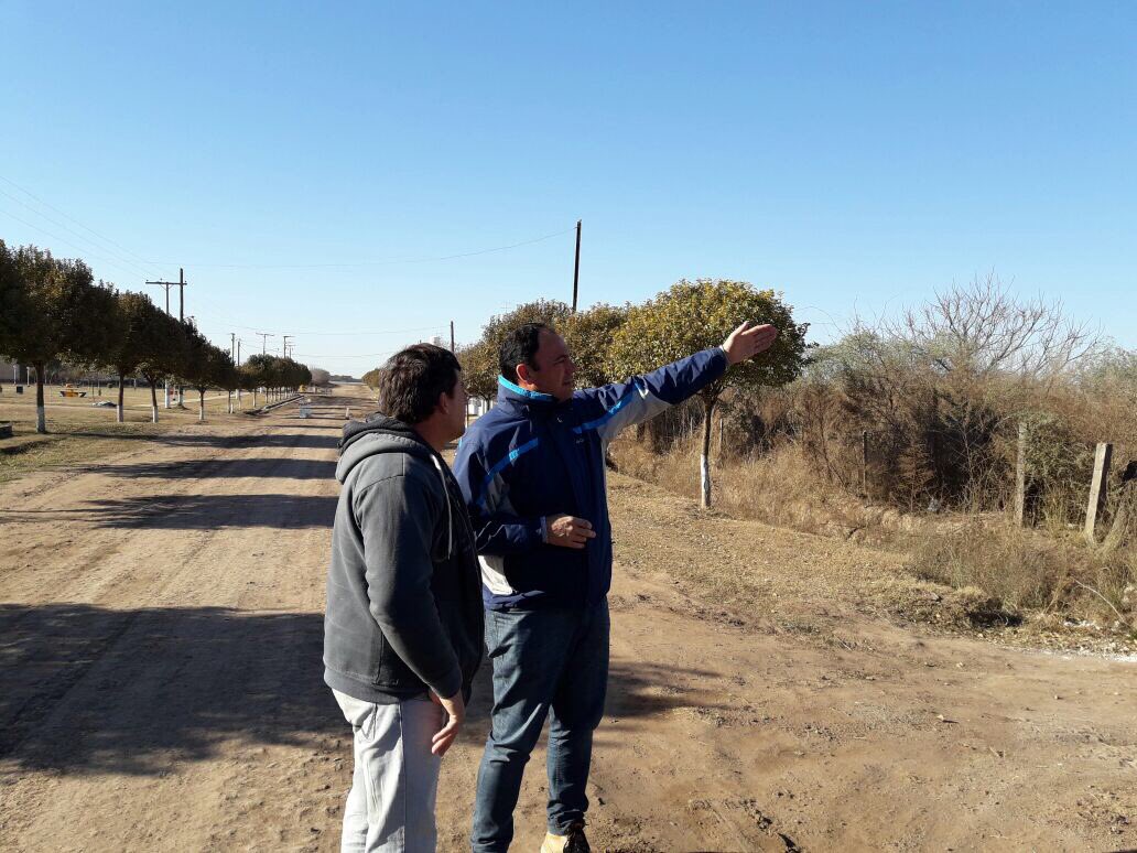 GACrucianelli's tweet photo. Timbreo Nacional en Maquinista Gallini, Dpto Río 1º, Córdoba. #CambiandoJuntos #MareaTimbrea @mauriciomacri @rodrigodeloredo @OscarAguadCBA https://t.co/SHd0LY9p9f