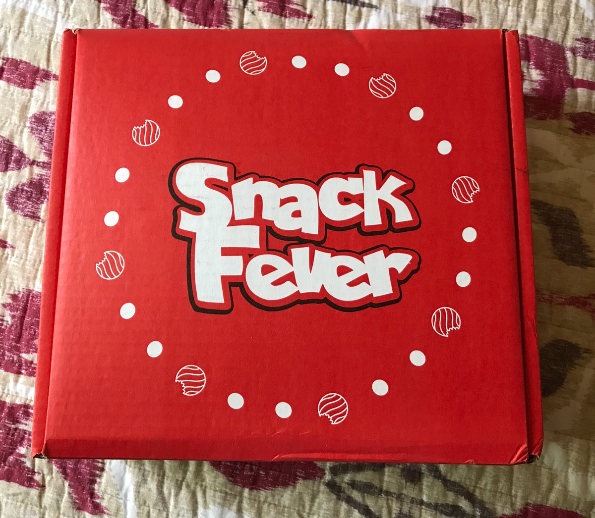 Ally1_31's tweet photo. I just got home from vacay and surprise!!! I my #Snackfeverbox is here!! https://t.co/0XEBUD1509