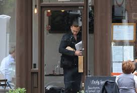 assassinswife's tweet photo. @hiddlechallenge #HCJ117 #read stimulating that quiet audience with stage presence and passion https://t.co/RiGHeXN3Dn