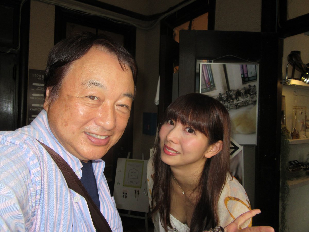 popomk2's tweet photo. 準ミス愛染娘OGの高田世莉菜ちゃんがモデルになっているPSK2017の展示会に行ってきました　内部は撮影禁止なのでお見せ出来ませんが撮影されたの松永亨さんから写真集の意味をお話しいただいていかにストーリーが大切なんだと改めて感じました。
＃愛染娘
＃写真集
＃PSK2017 https://t.co/KLfyxgDj5W