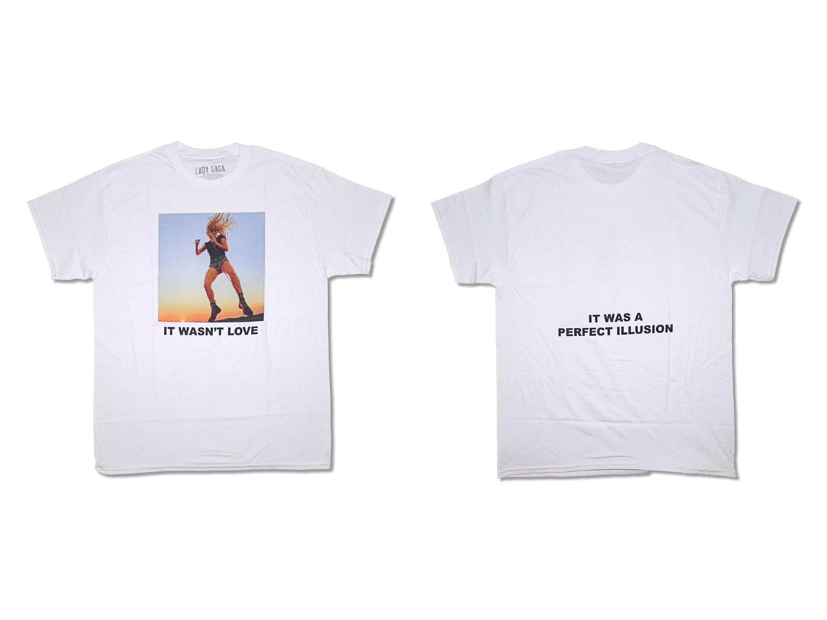 LGTourNews's tweet photo. Giveaway contest! 🌟
RT to win one of the following shirts!
One winner will be chosen on August 1 💞
Must be following to win &amp; good luck! 🦄 https://t.co/OvB9SFbtq9