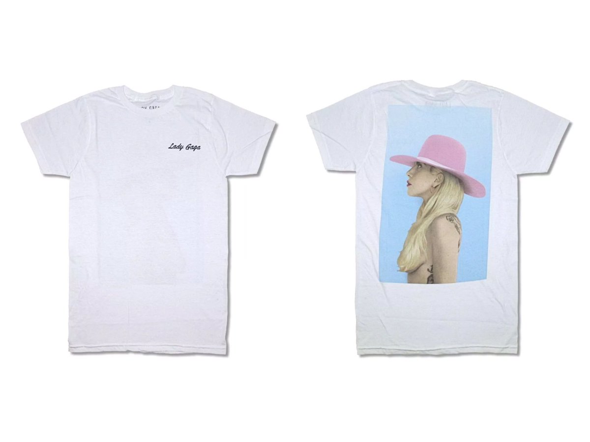 LGTourNews's tweet photo. Giveaway contest! 🌟
RT to win one of the following shirts!
One winner will be chosen on August 1 💞
Must be following to win &amp; good luck! 🦄 https://t.co/OvB9SFbtq9