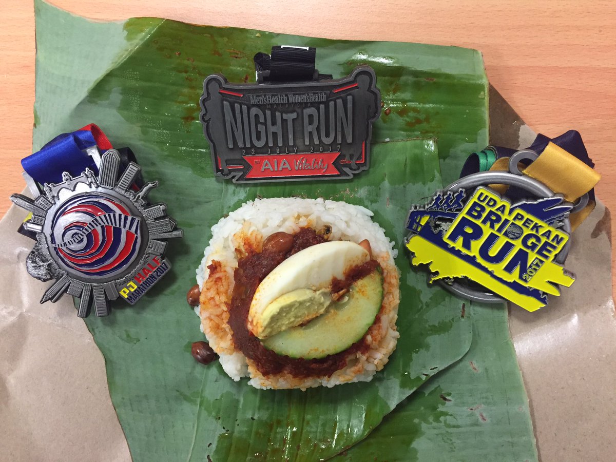ruud_irwan's tweet photo. B3B treat #pjhalfmarathon #udapekanbridgerun #MHWHNightRun https://t.co/a5iBBPvpiV