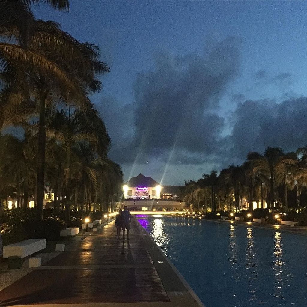 planetphoto_JP's tweet photo. Off to dinner #hardrockpc #hardrockpuntacana https://t.co/XsI2hneARp https://t.co/mm2VjfwVLZ