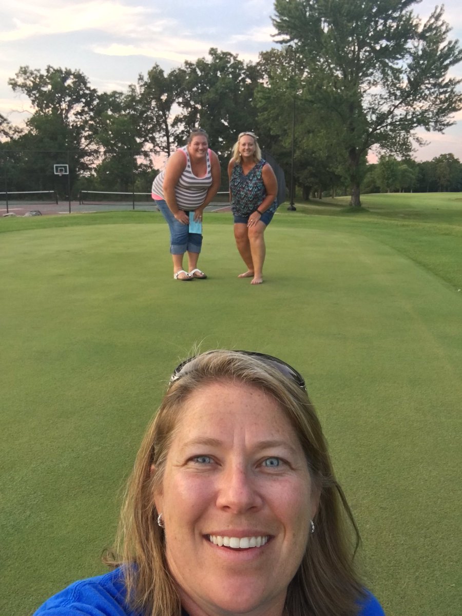 lmelifrits's tweet photo. There are no holes on the practice putting green!!!! And that was one big hill we had to walk up!  #MSTALS https://t.co/3XcETGsAOH