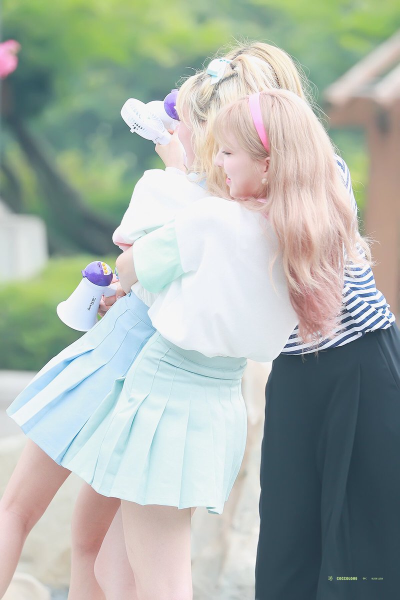wjsngirlfriends's tweet photo. luda &amp; eunseo ♡ https://t.co/15fWjd4RBl