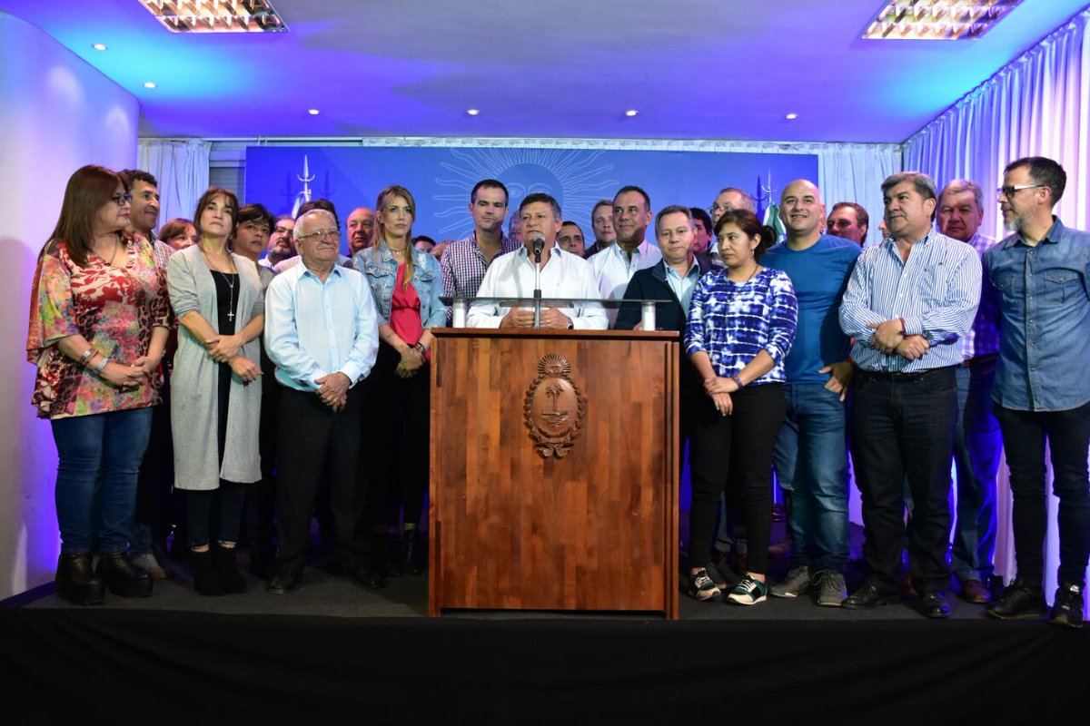 domingopeppo's tweet photo. Lograr mayoría hoy en día no es fácil y por eso valoro lo logrado por el @FCHMMOficial. #Elecciones2017 #ConlaCamisetadelChaco https://t.co/V1rNqHrkbC