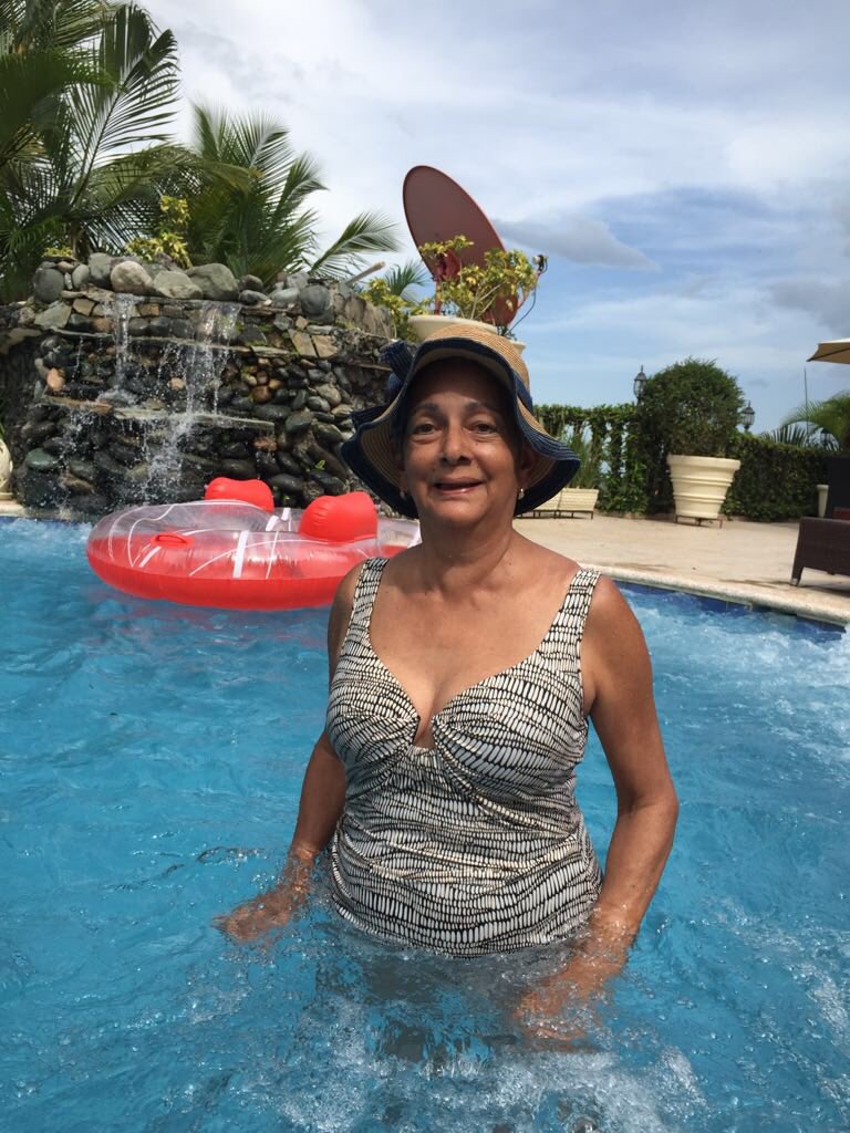 Jeff_isi's tweet photo. My grandma >>>>>> https://t.co/PE6dciWchm
