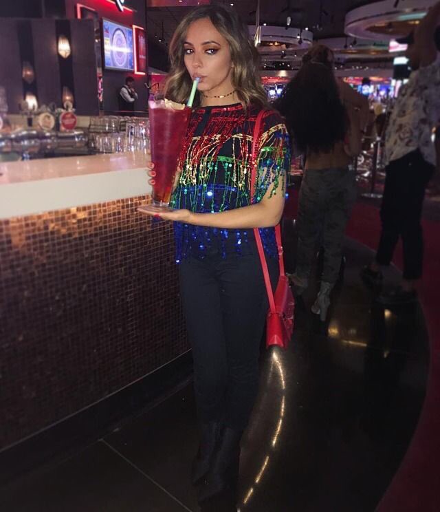 PortalLMBRA's tweet photo. Jade via Instagram #MTVHottest Little Mix https://t.co/DsN40Lbr1X