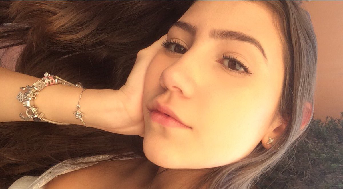 _alinecurti's tweet photo. #NovaFotoDoPerfil 😌 https://t.co/Uq8p71T1py
