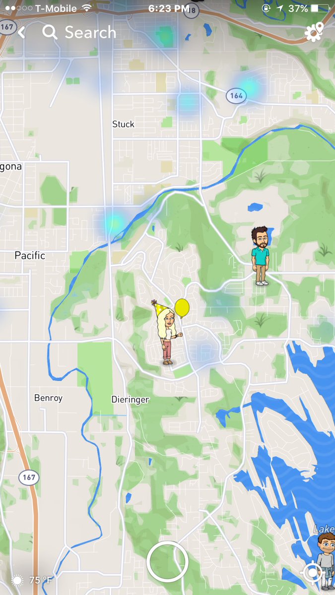 desaroonie_'s tweet photo. Okay but this feat. on snap map is so cute 🎈🎉 https://t.co/y58TxWRX6q