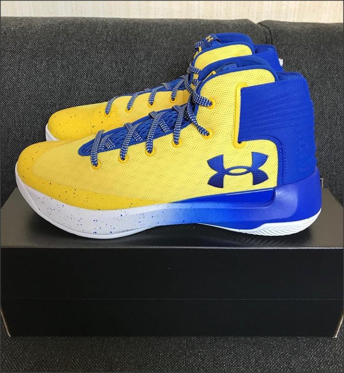 GloballyCurry30's tweet photo. #SC30AsiaTour #Curry3ZERO #MadeThatOld #DubNation https://t.co/4tBIoKUkXN