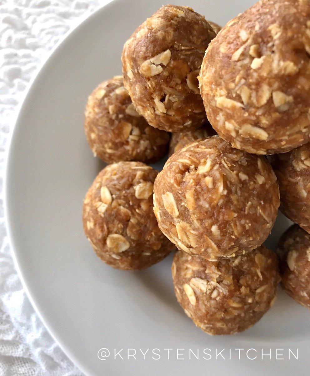 KrystensKitchen's tweet photo. Recipe for these PB OAT BITES coming soon!
#deliciousliving
#cookingwithcollagen
@NeoCellHealth
@deliciousliving
#krystenskitchen https://t.co/3XUOwbk1Ds