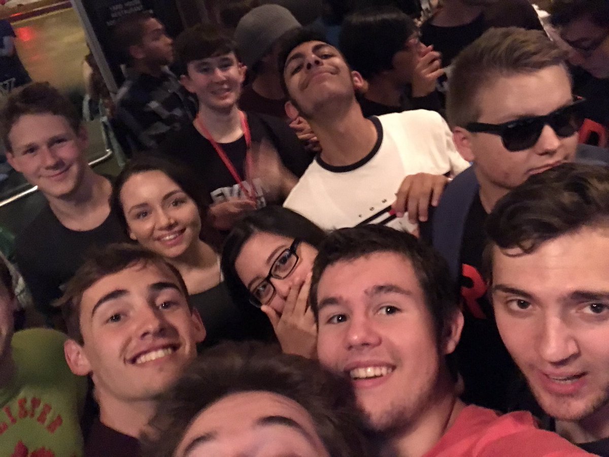 TheMyzta's tweet photo. #RDC17 was amazinggg~ excited to move to san jose next month. Gonna miss y'all :') ❤ https://t.co/381p7V7Iwb