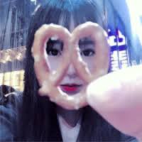 whyjiminkook's tweet photo. @Chimokute @najasfdp I want my cell phone cover back, I lost it in your house.
Oh my God, are you hungry, baby?
#Cindel #RosePicture https://t.co/rkDyd5DZud