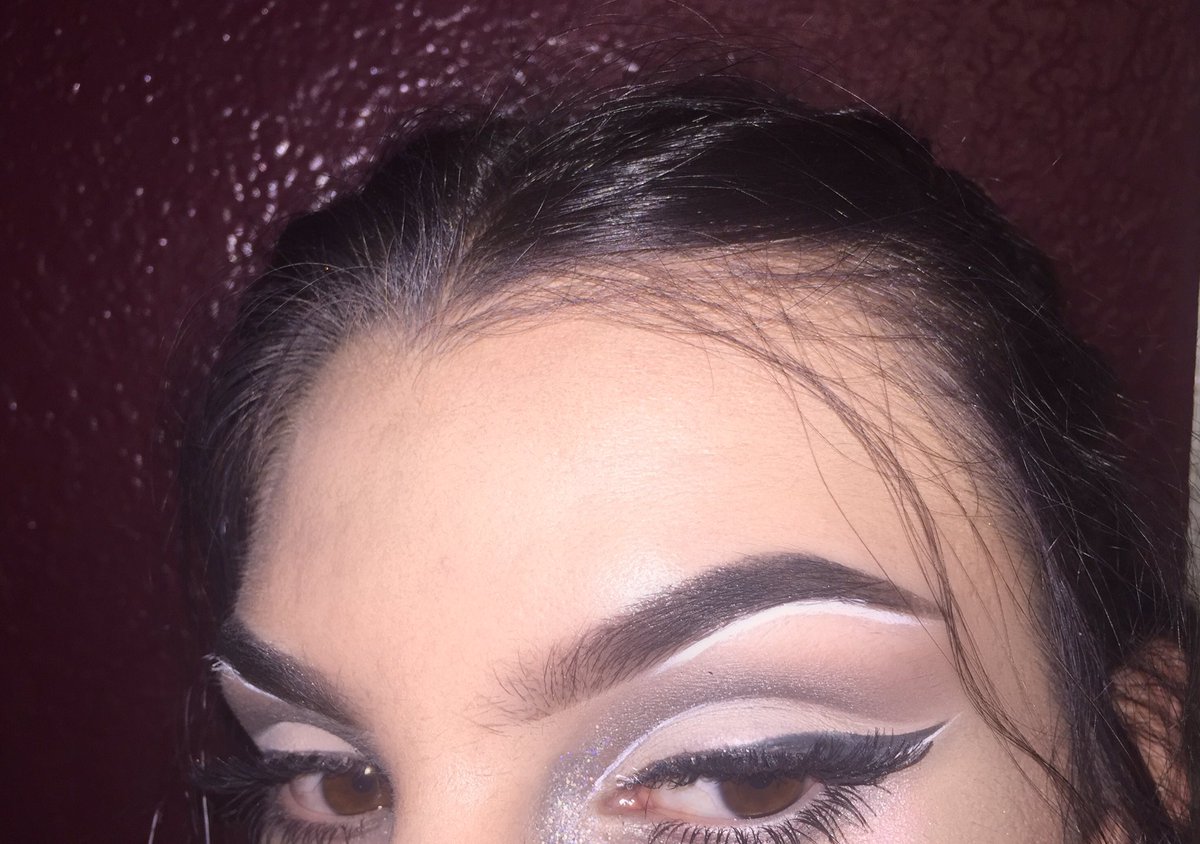 giulia_annn's tweet photo. lil gray 👻@looksbyG https://t.co/9xtBVZgPKi