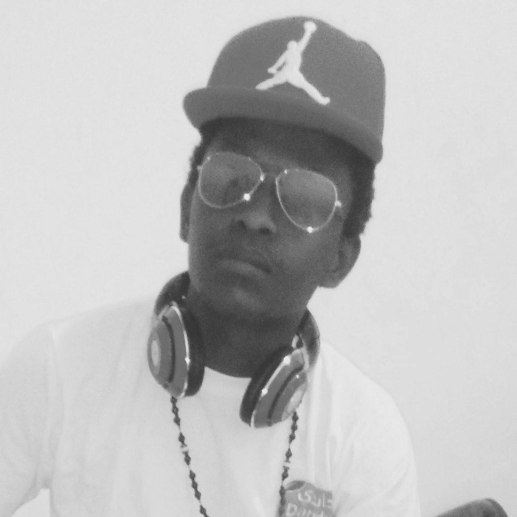 kajesh4's tweet photo. Still deejaying https://t.co/UpKJ1IDVrp