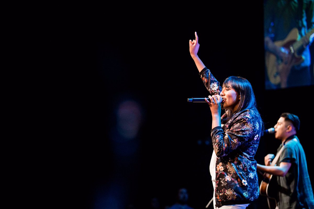 At_NewLife's tweet photo. Hands up if you had a good Sunday #AtNewLife! 🙌 https://t.co/jHh2vSlGsj
