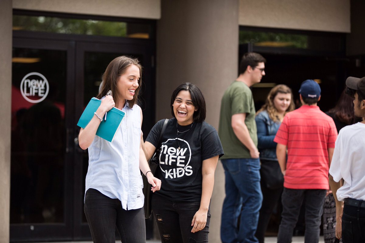 At_NewLife's tweet photo. Hands up if you had a good Sunday #AtNewLife! 🙌 https://t.co/jHh2vSlGsj