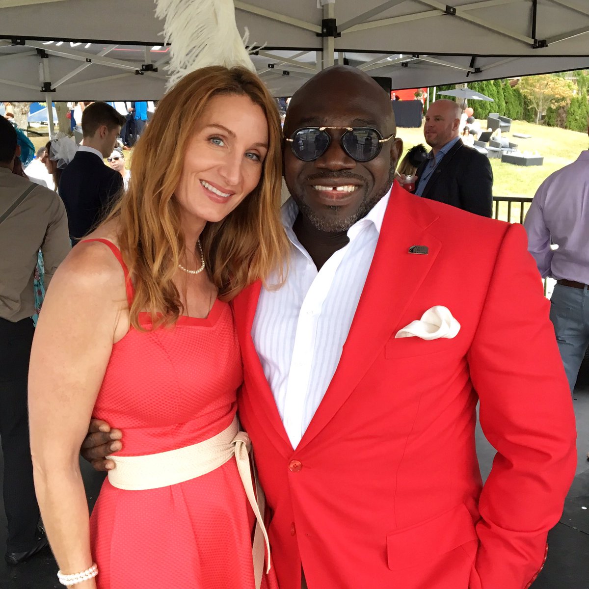 LifewithLeeta's tweet photo. Great day at the horse races! #DeightonCup #horserace #summerfun #fashion #fancy #Champagne #colourful #dressup #vancouverevents #saturday https://t.co/lPuzwNVGPk