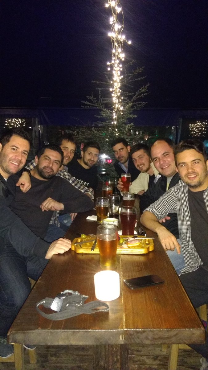 luismaradeo's tweet photo. Día del amigo con la banda!!!! @gmarlp @fghache @Fede600Gonzalez @pato_connell https://t.co/8ajt1EUPT6