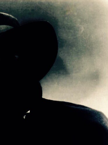 LeapOfficial's tweet photo. Something is crawling in the shadows .. beware of the Nightstalker . New singel out soon from our second album // https://t.co/dZapWyoz8c
