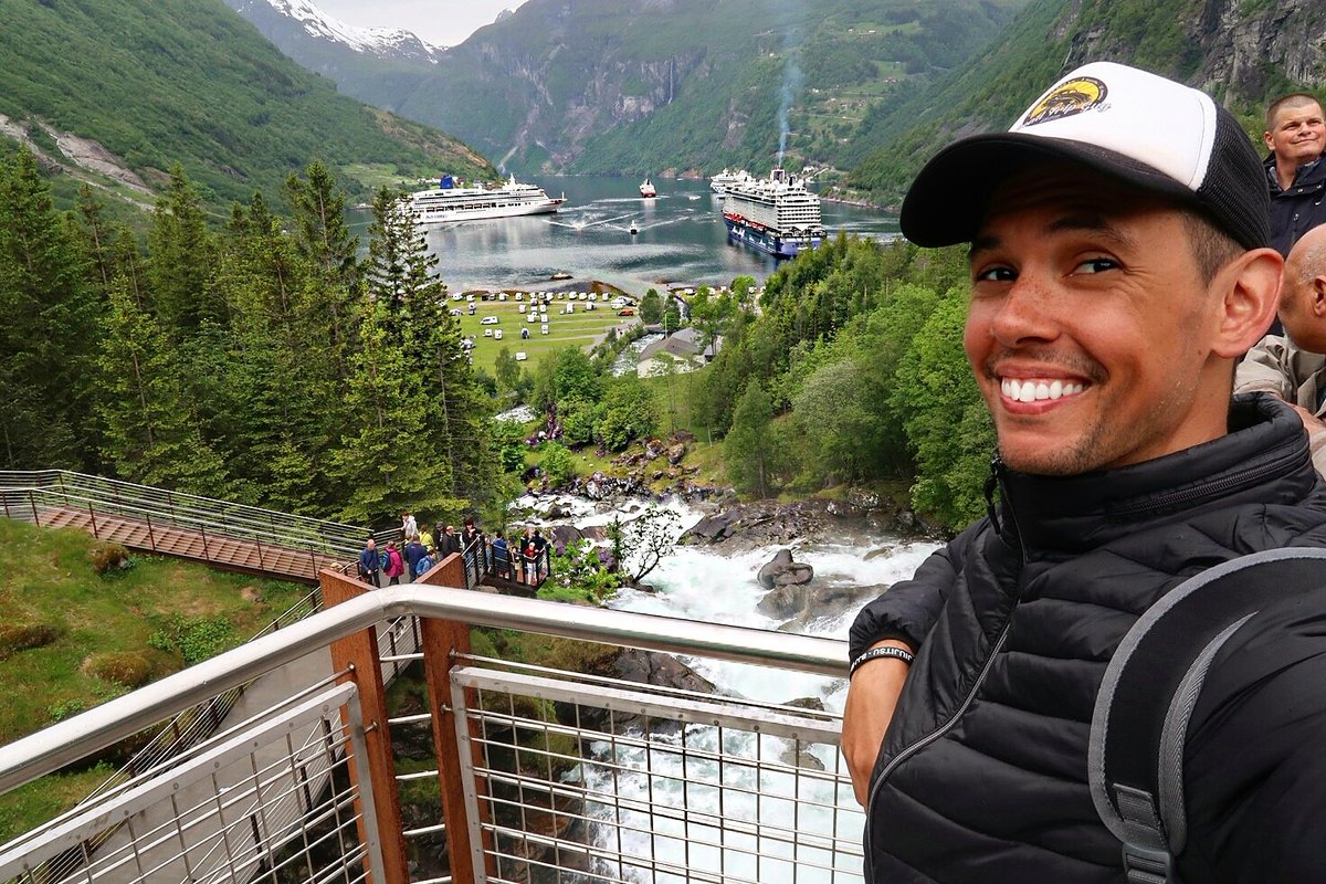 TheRoadTripGuy's tweet photo. Visiting Geiranger fjord was such a great experience! #fjord #geiranger #Norway #Norgen #travelblogger #travelbloggers #Travel #roadTrip https://t.co/nNzsyCHelY