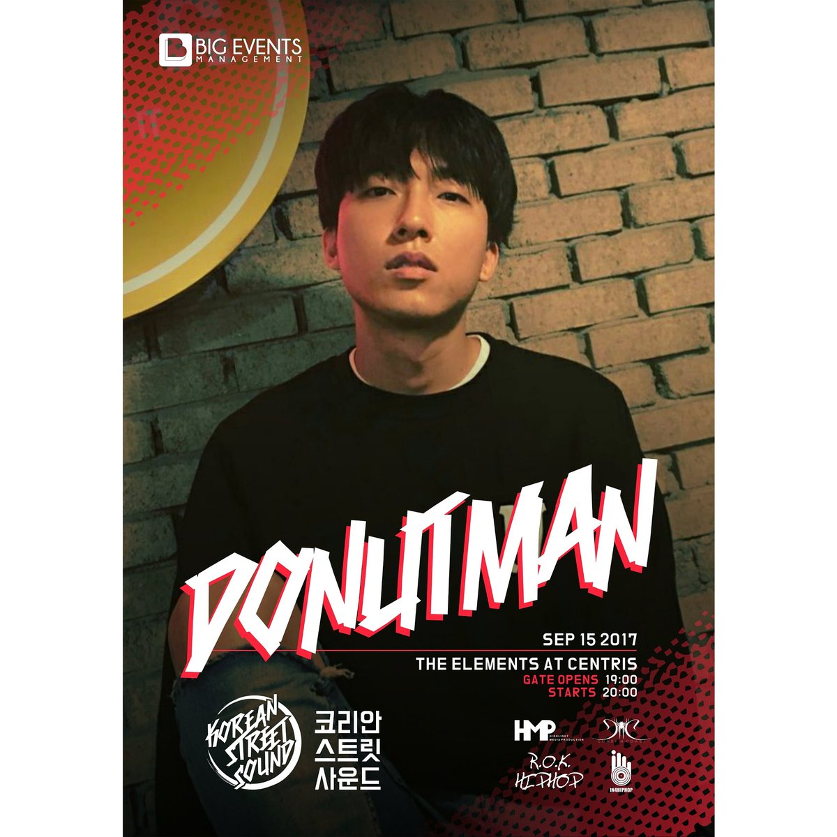 KHIPHOPPH's tweet image. Donutman in Manila, September 15, 2017
#KOREANSTREETSOUND2017 #Donutman #도넛맨
