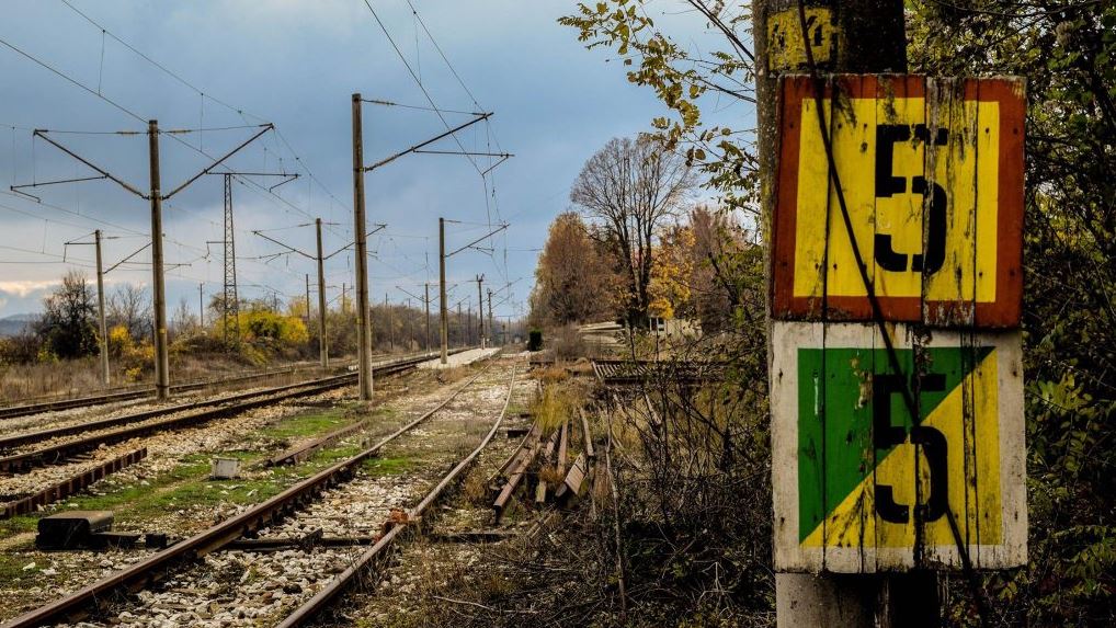 HidalgoProduce's tweet photo. Vilian Stefanov walked all of #Bulgaria, from West to East, on train tracks. 
https://t.co/a3gI3tVMok https://t.co/X7AAqCRnqT