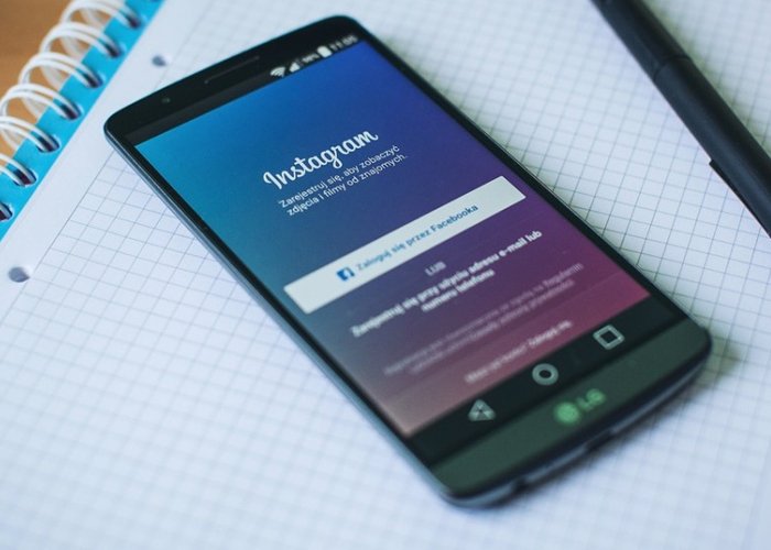 InfluencerLab's tweet photo. #Instagram ya regula los comentarios ofensivos gracias al uso de la #inteligenciaartificial https://t.co/jPxDvAO0HX vía @andro4all https://t.co/SMFSC5aDq5