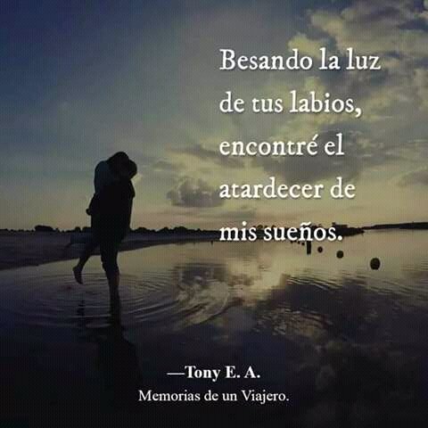 henry_RM_'s tweet photo. Besando la luz
de tus labios,
encontré el
atardecer de
mis sueños.

#PlumadPoeta
#Ewepoesia
#LYF15
#LiriTuits
#Amor_Locura https://t.co/teduTMwqjj