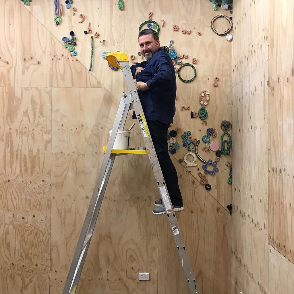 ArtspaceSydney's tweet photo. #GlennBarkley installing yet more contemporary art for his #IdeasPlatform project, 'yetmorecontemporaryart' https://t.co/g92lhKrVeh https://t.co/5jSeqItQN6