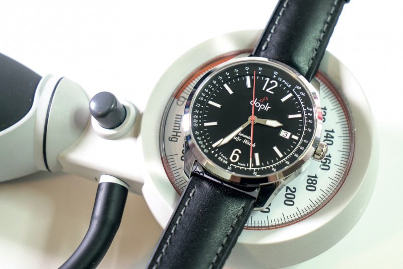 Passionhorloger's tweet photo. @DoplrWatch : Horlogerie et Médecine

https://t.co/hnLpnPYb2c https://t.co/MXJTRmJbyV