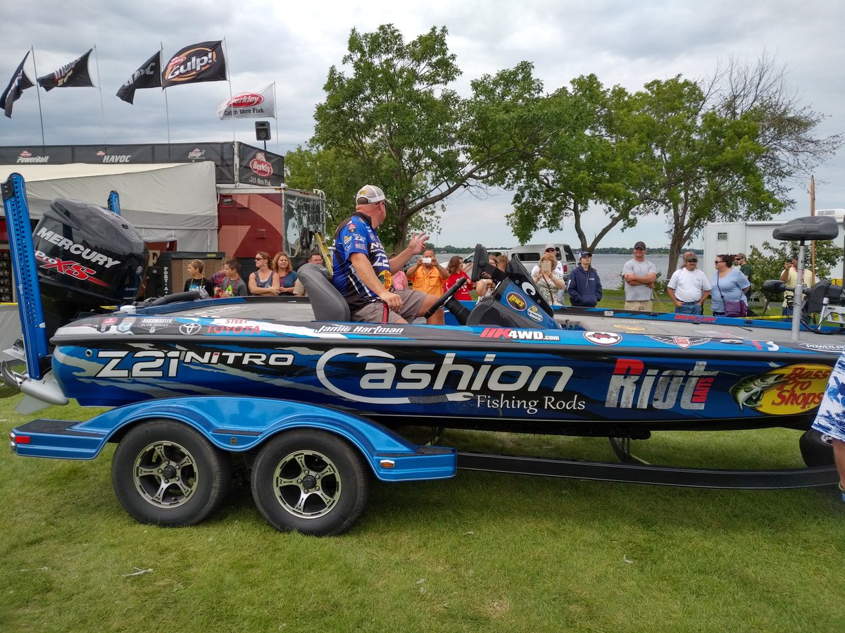 <a href="/bassinjh1/">Jamie Hartman</a> headed to the scales for @Bass_Nation #BassmasterElites #Waddington