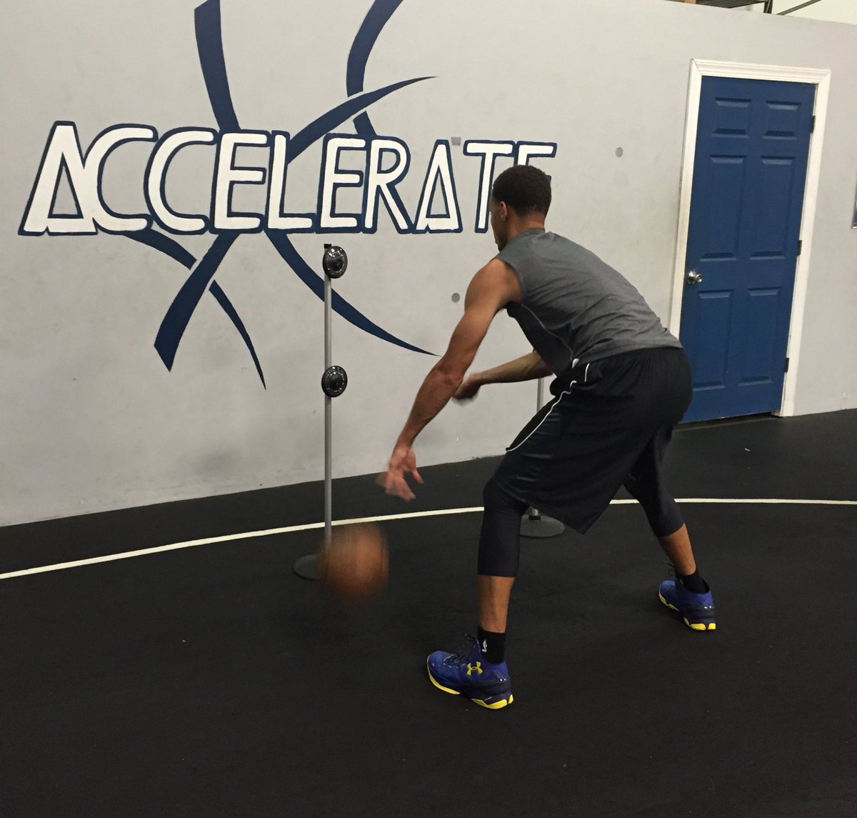 bpaynebball's tweet image. There is still time to Sign-Up!!! Our Bay Area Camp kicks off tomorrow morning in LaFayette, CA!! acceleratebasketball.com/shop/?filterin… #TrainLikeSteph