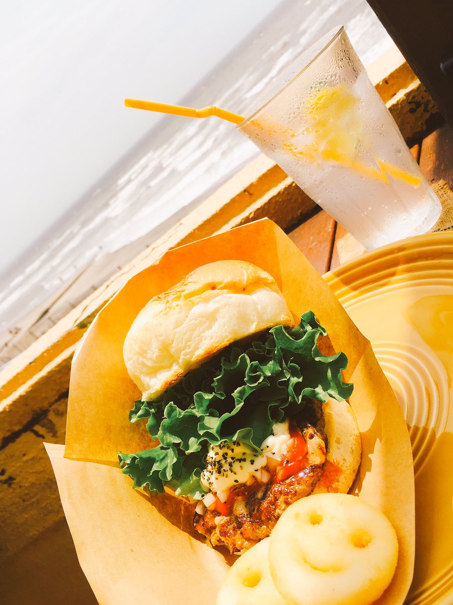 YumeShan0129's tweet photo. 湘南ぶらり旅🏝🌊💕

#七里ヶ浜
#Leaf Cafe
#ハンバーガー https://t.co/VjrMHqdp9R