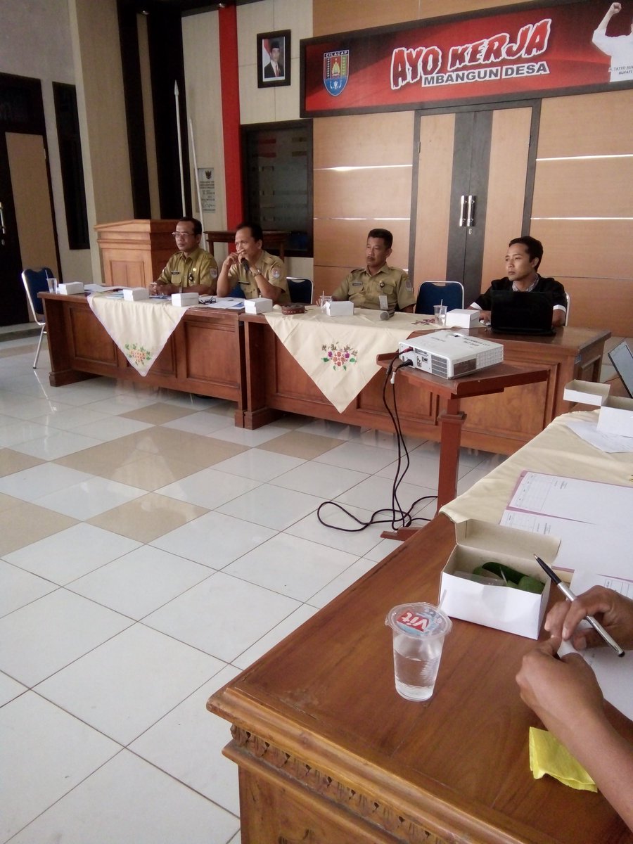 gandrungkec's tweet photo. Rakor dan evaluasi Bansus se Kecamatan Gandrungmangu https://t.co/iBPBFaV953