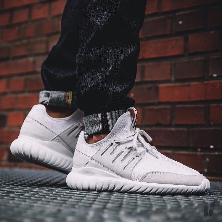 SneakerShouts's tweet image. SUPER STEAL! 

Grab the adidas Tubular Radial Primeknit "Vintage White" on sale for $46 (Retail $115) + shipping -&amp;gt; bit.ly/2gVGYg0