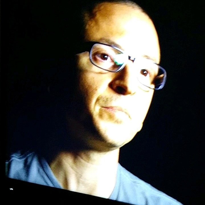 Watching <a href="/ArtifactTheFilm/">ARTIFACT</a> and Idk how many times Ive rewound <a href="/ChesterBe/">Chester Bennington</a>'s parts. Idk that we will ever get past this but we have #memories ❤