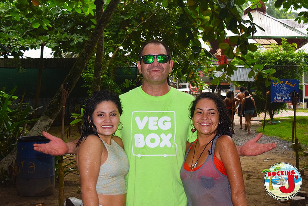 rockingjshostel's tweet photo. #RockingJsHostel #hospedaje #privatebathroom #campingtent #malavares #algodiferente #playa #beach #partynight #party #turismo #mochileros https://t.co/pt8XuVOwMP