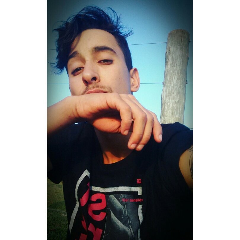 LucMoreiira's tweet photo. 👊👽 https://t.co/ZWqaszkUkU